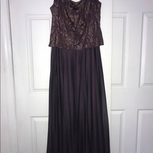A-line Crew Neck purple dress size 18